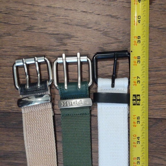 Bundle of three women's belts - Picture 2 of 4